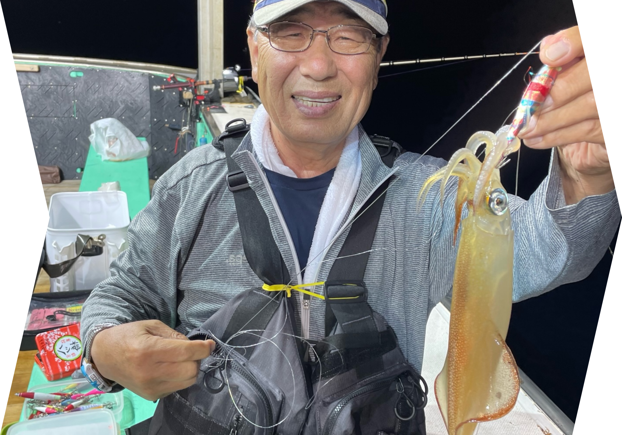 魚影豊かな若狭の大海原イカを釣る